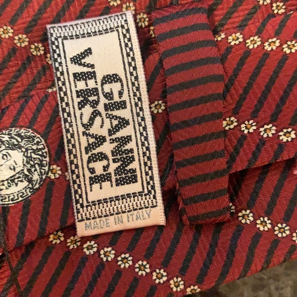 Versace tie - Picture 7 of 8